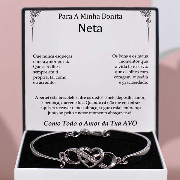 PT19_ZOE_HEARTBRACELET.jpg